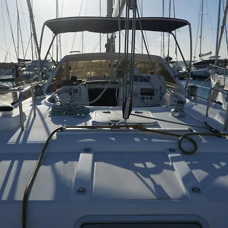 Velero Golf Del Sur 船上ホテル サンミゲル・デ・アボナ
