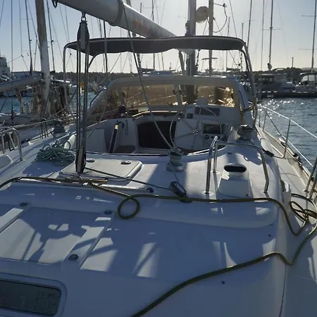 Botel Velero Golf Del Sur
